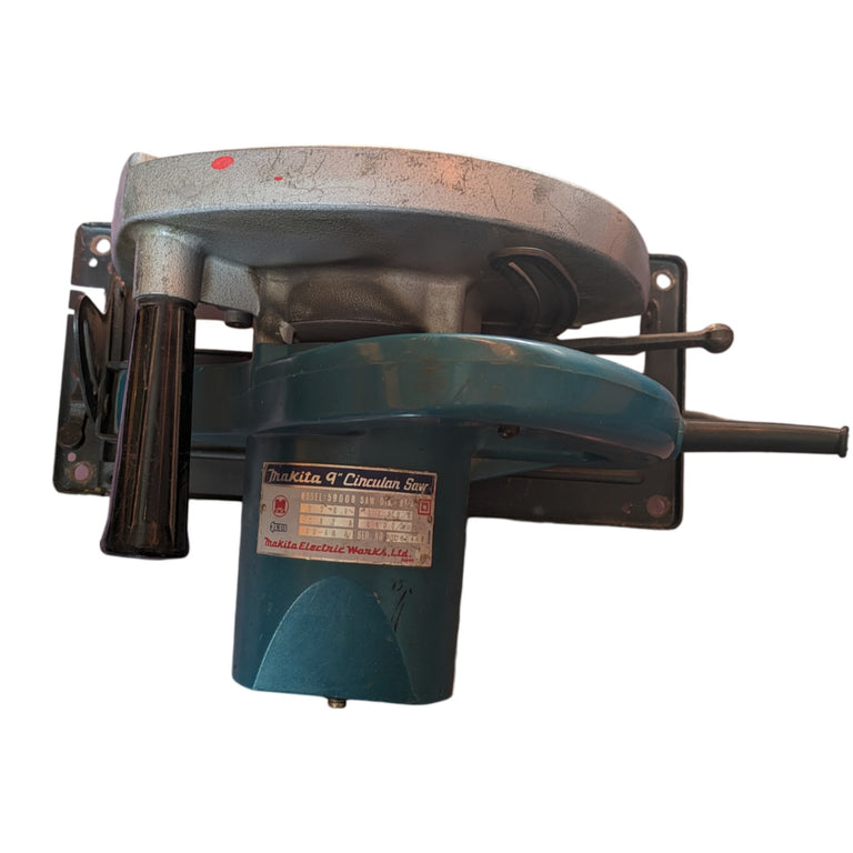 Sierra circular Makita 5900B