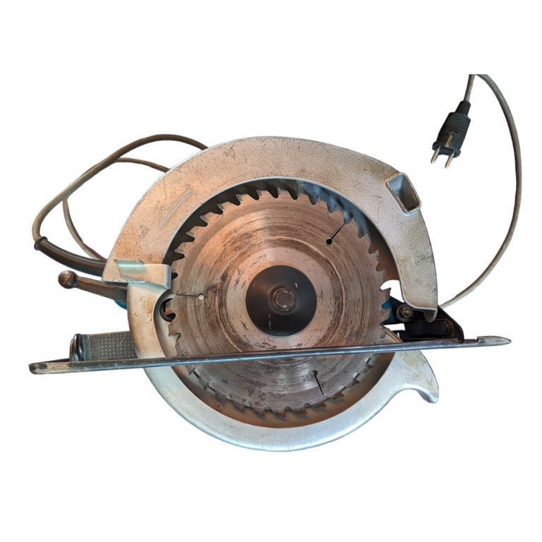 Sierra circular Makita 5900B